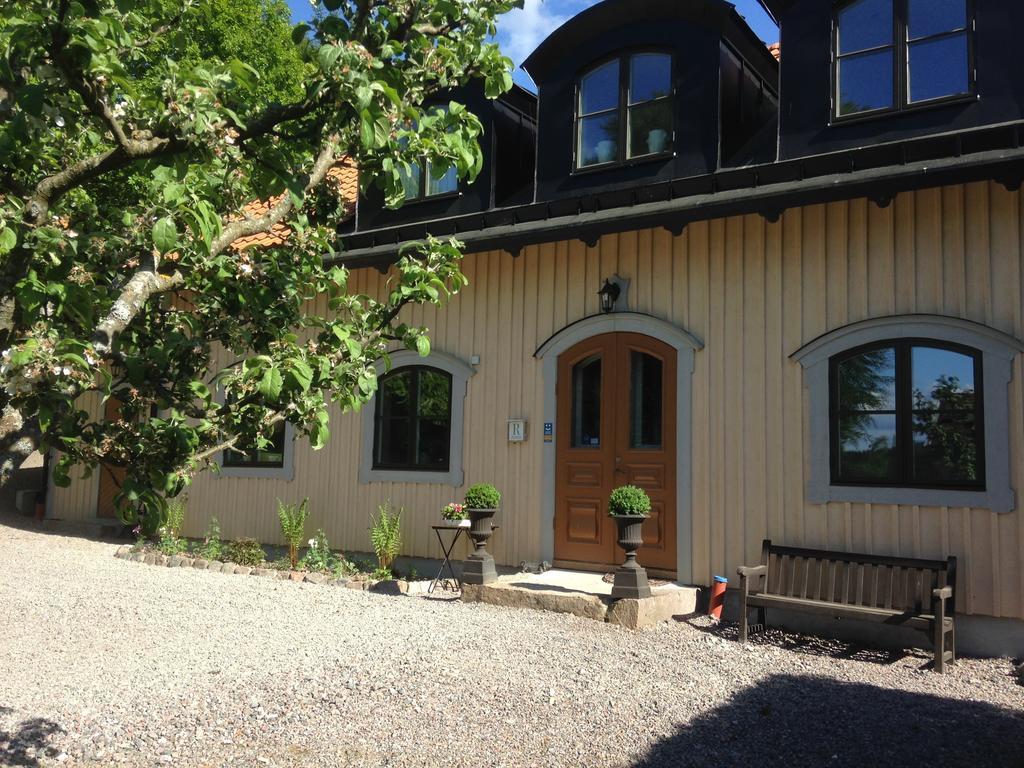 Runnvikens Pensionat Tystberga Exterior photo